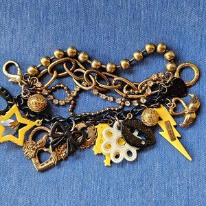 🐥🎸Betsey Johnson Chunky ROCKER CHICK Statement Charm Bracelet - GPC🎸🐥